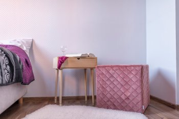 Pikowana pufa Toss, brudny róż